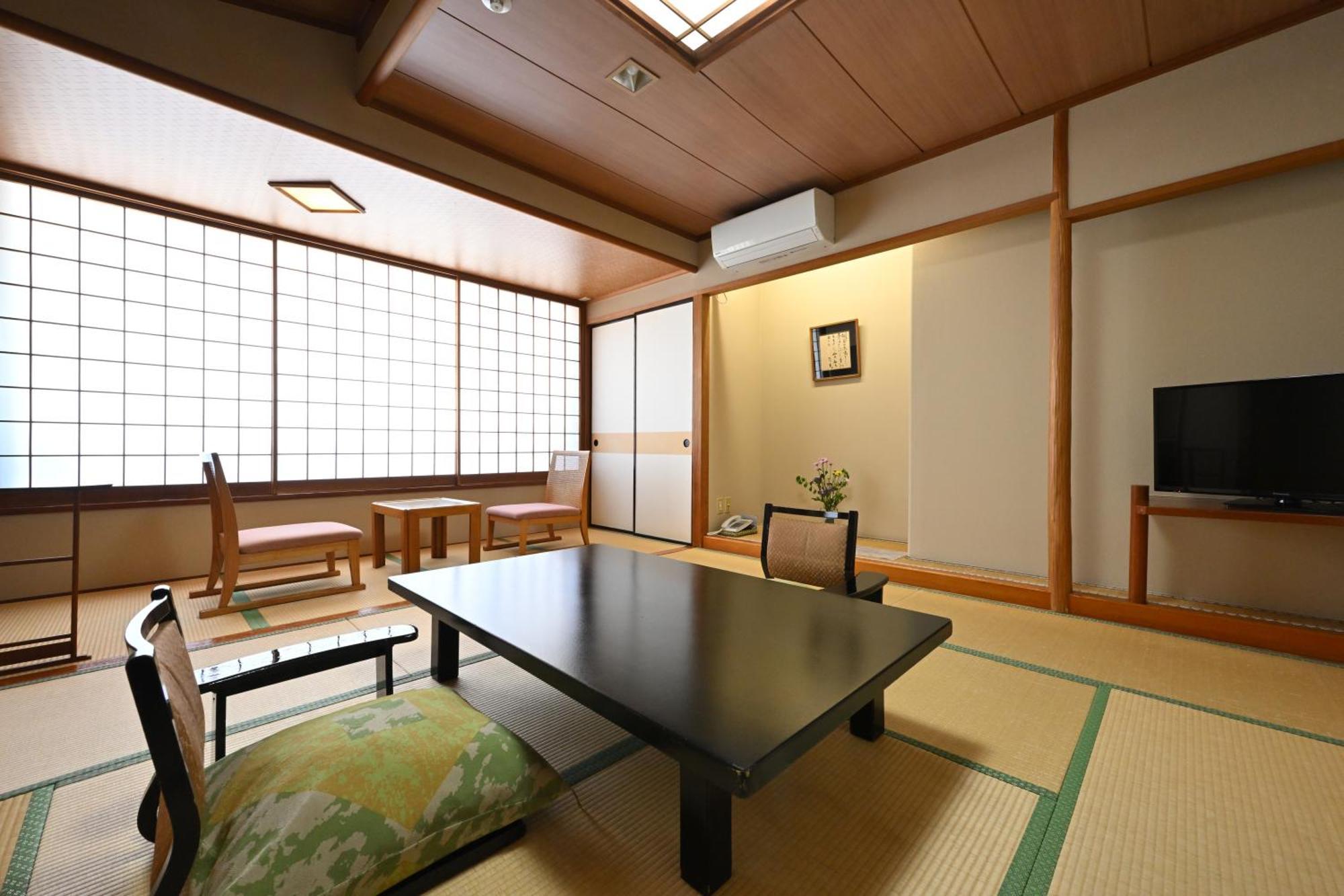 Osakaya Ryokan Кусацу Экстерьер фото