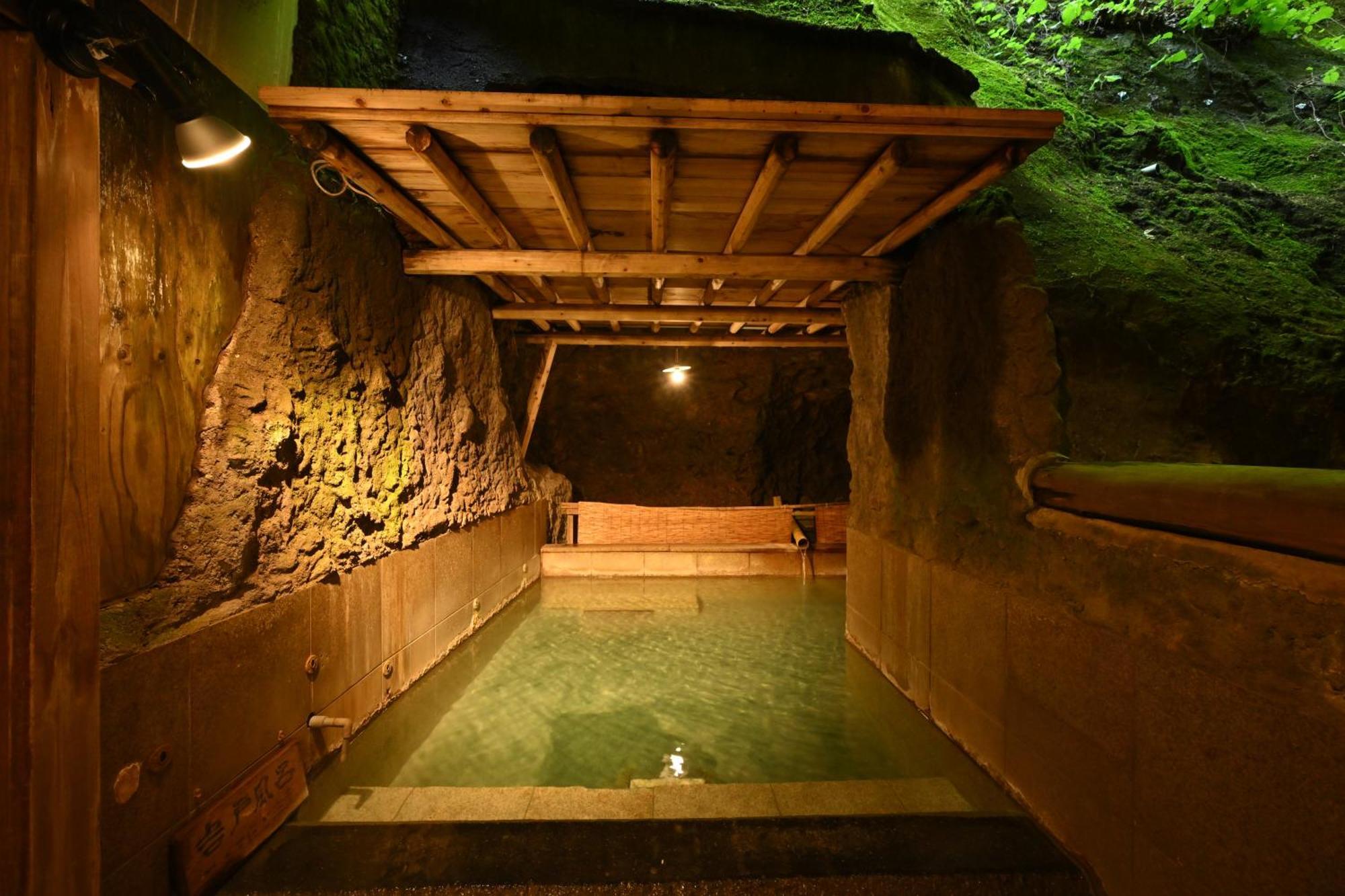 Osakaya Ryokan Кусацу Экстерьер фото