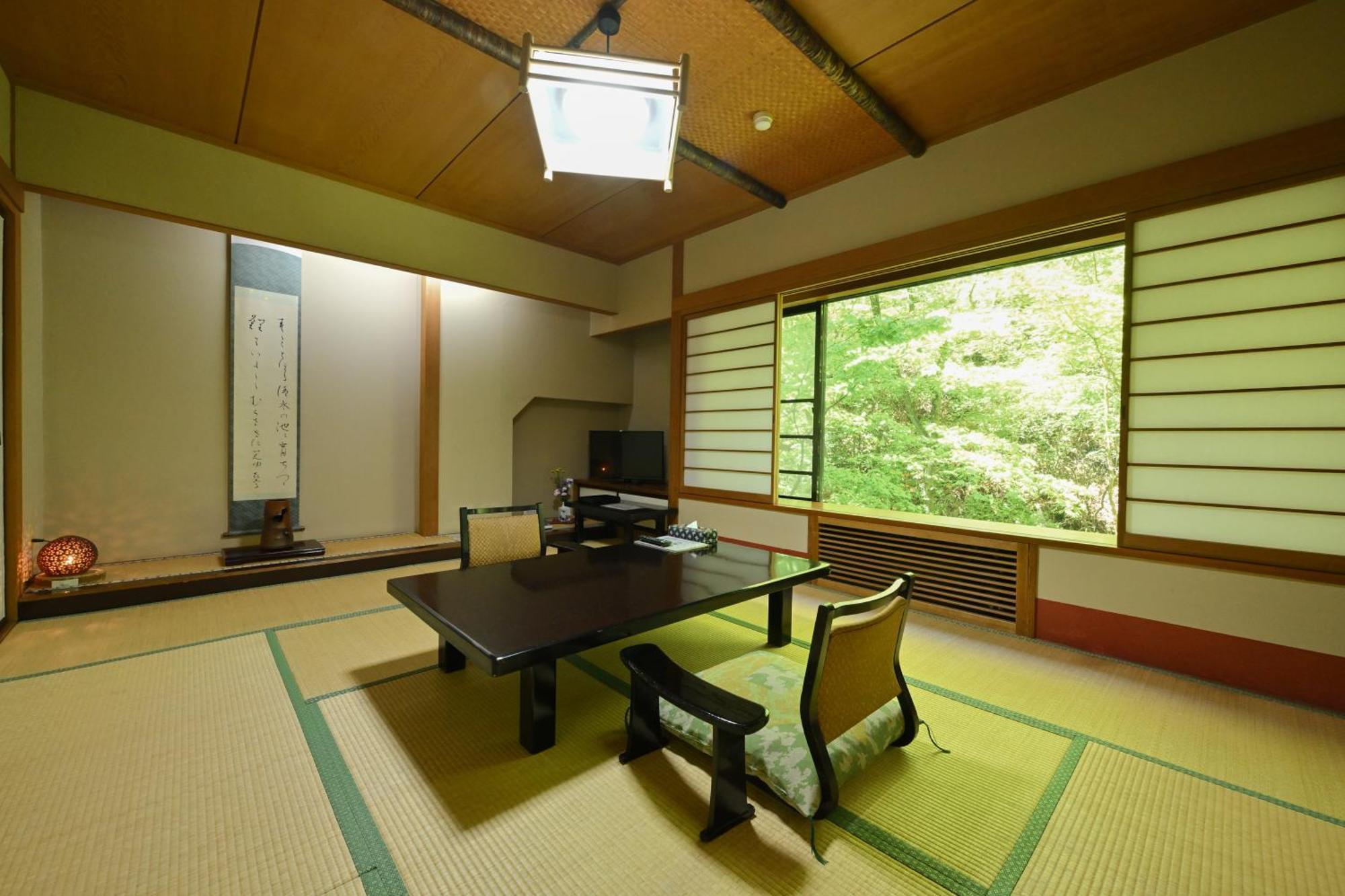 Osakaya Ryokan Кусацу Экстерьер фото