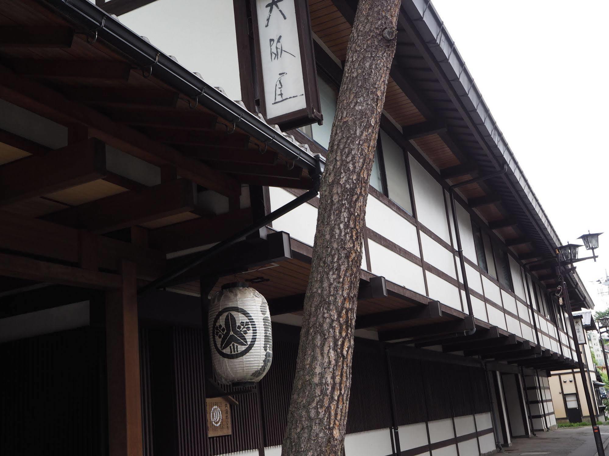 Osakaya Ryokan Кусацу Экстерьер фото