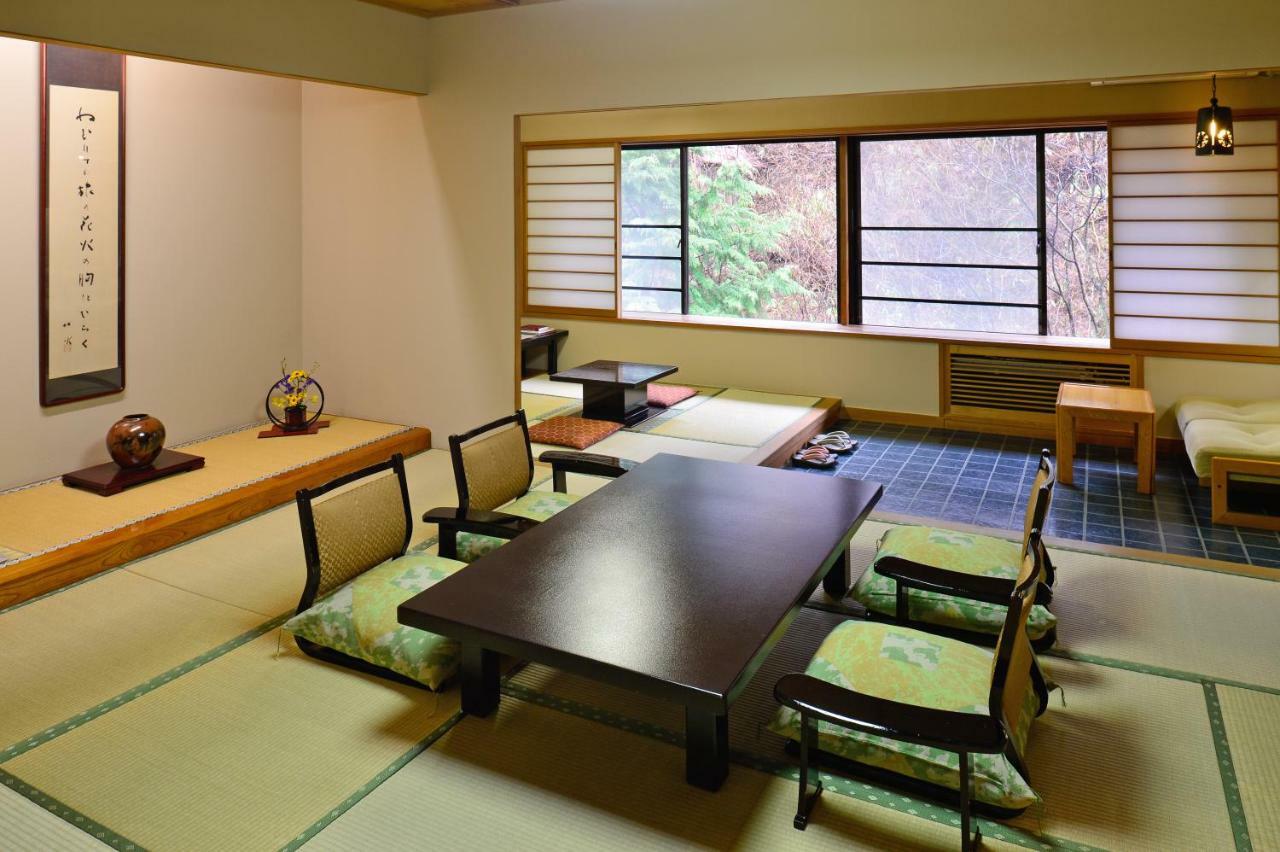 Osakaya Ryokan Кусацу Экстерьер фото