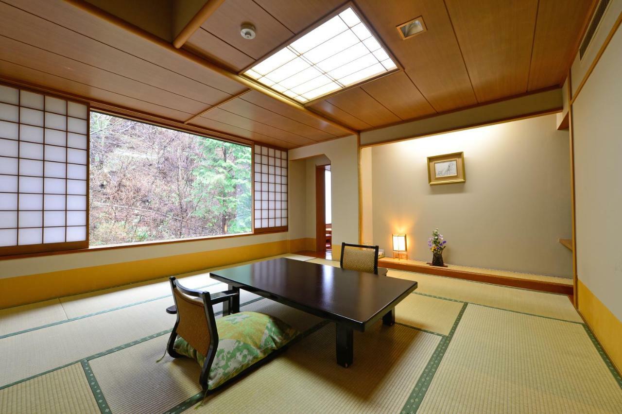 Osakaya Ryokan Кусацу Экстерьер фото